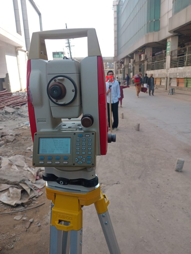 Civil Land Surveyor course